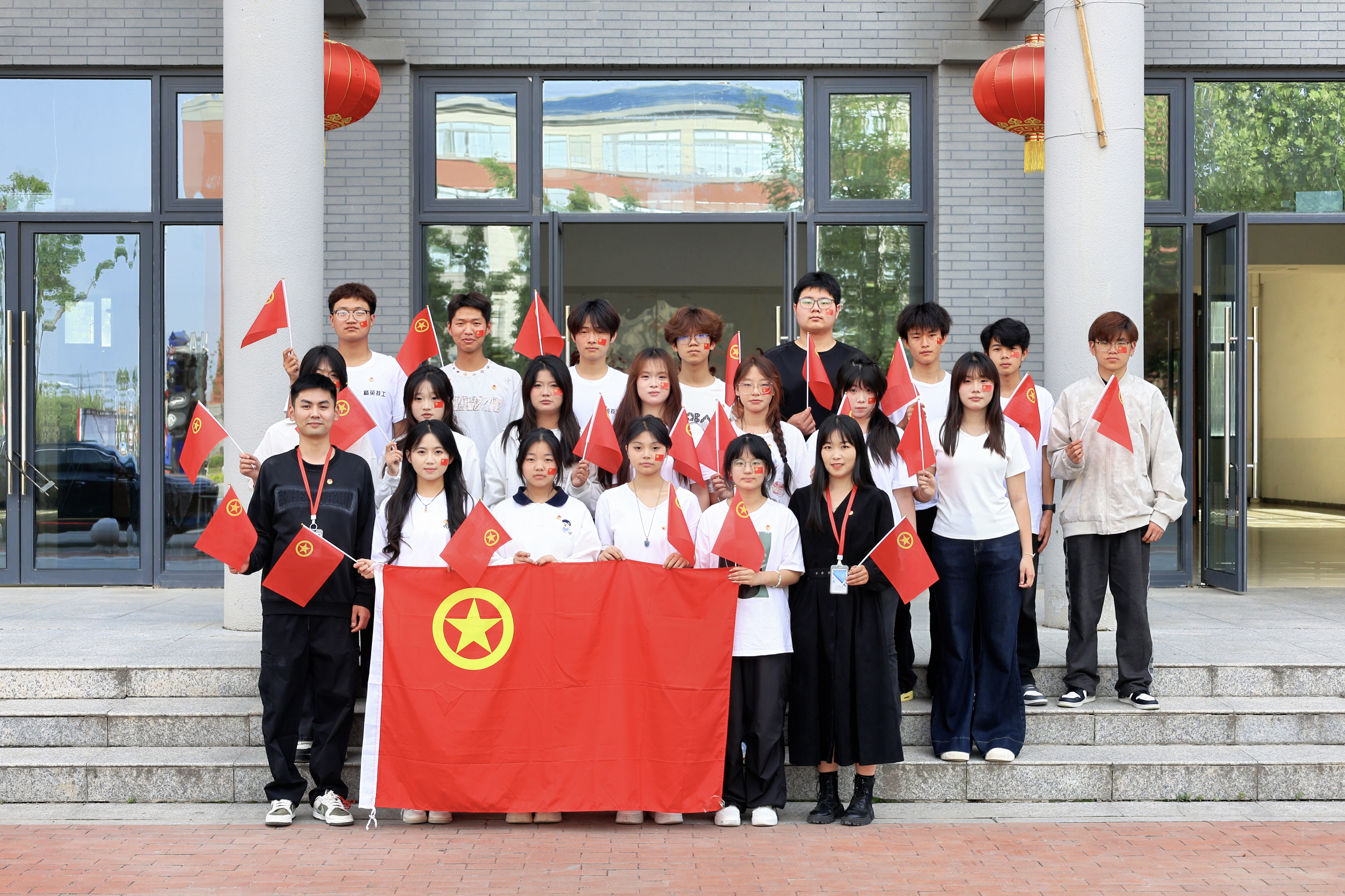 “五四传薪火·思政育青年”五四活动
